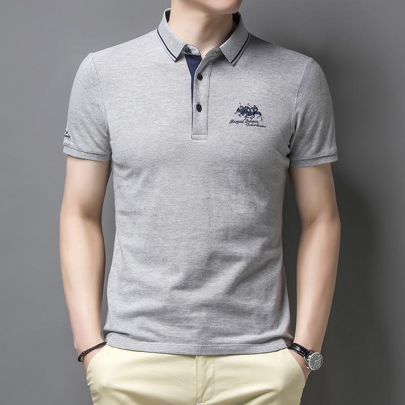 Heren poloshirt met korte mouwen en knopen, veelzijdig en elegant, in blauw, ideaal voor vrije tijd en semi-formele gelegenheden.