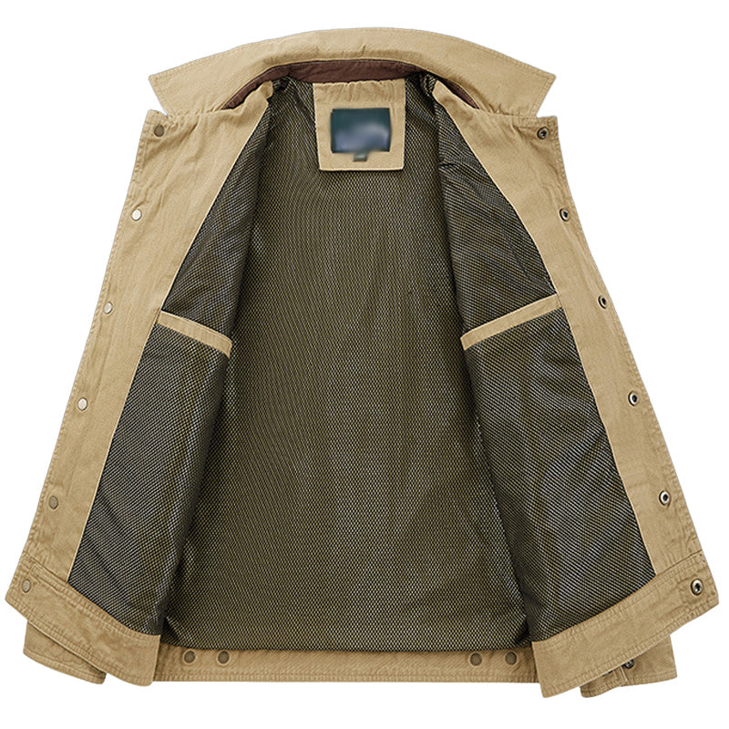 Heren vintage cargojas in kaki met grote zakken en een getailleerde pasvorm, perfect voor diverse gelegenheden.