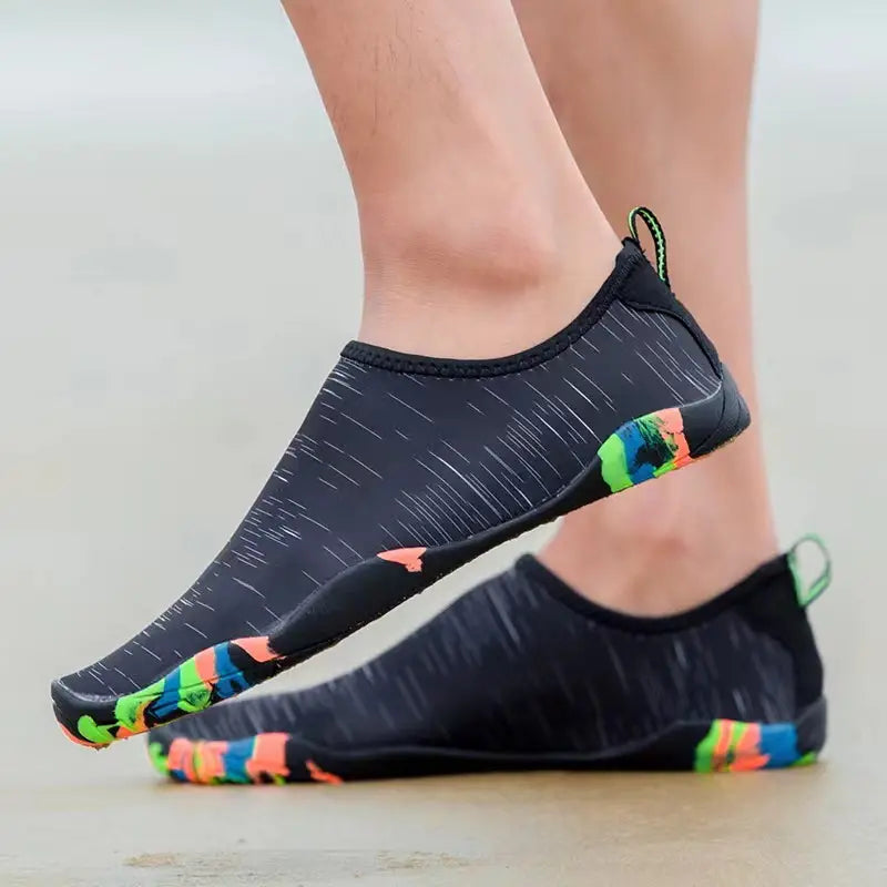 Heren waterschoenen met antislipzool, sneldrogend, blauw, ideaal voor strandactiviteiten en watersport.