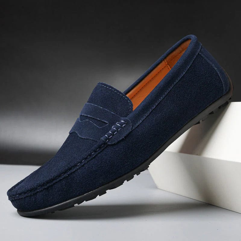 Heren suède loafers, stijlvol in bruin, met gewatteerd voetbed en antislipzool voor de hele dag comfort.