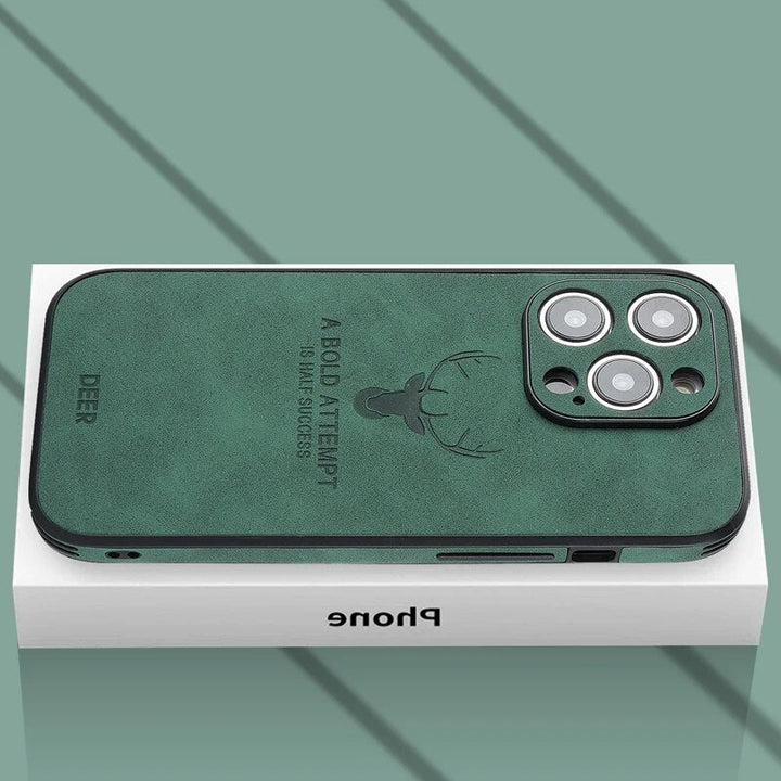 Hoogwaardig suède iPhone hoesje, schokbestendig, groen, met camerabescherming, luxe design, compatibel met iPhone 12-15