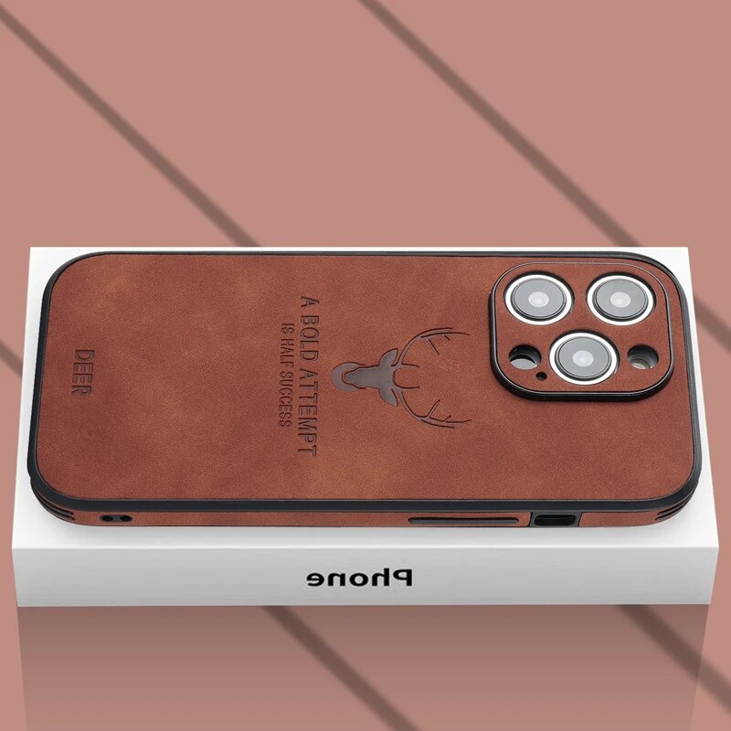 Hoogwaardig suède iPhone hoesje, schokbestendig, groen, met camerabescherming, luxe design, compatibel met iPhone 12-15
