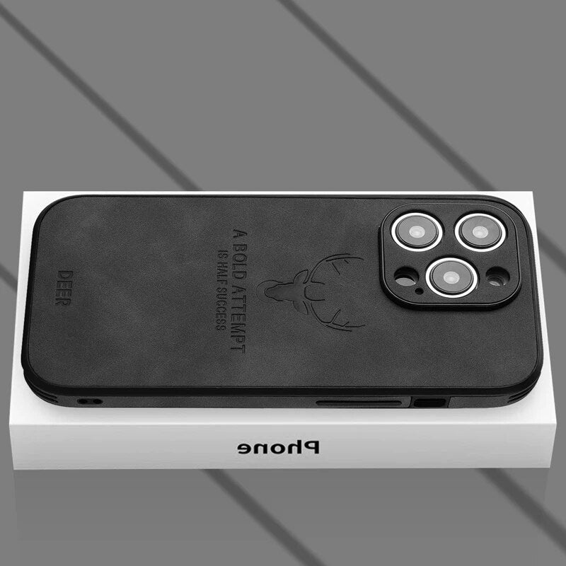 Hoogwaardig suède iPhone hoesje, schokbestendig, groen, met camerabescherming, luxe design, compatibel met iPhone 12-15