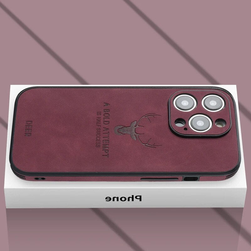 Hoogwaardig suède iPhone hoesje, schokbestendig, groen, met camerabescherming, luxe design, compatibel met iPhone 12-15