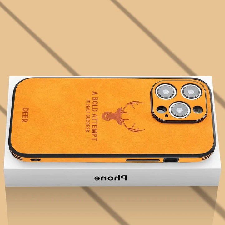 Hoogwaardig suède iPhone hoesje, schokbestendig, groen, met camerabescherming, luxe design, compatibel met iPhone 12-15