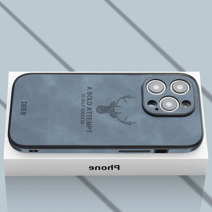 Hoogwaardig suède iPhone hoesje, schokbestendig, groen, met camerabescherming, luxe design, compatibel met iPhone 12-15