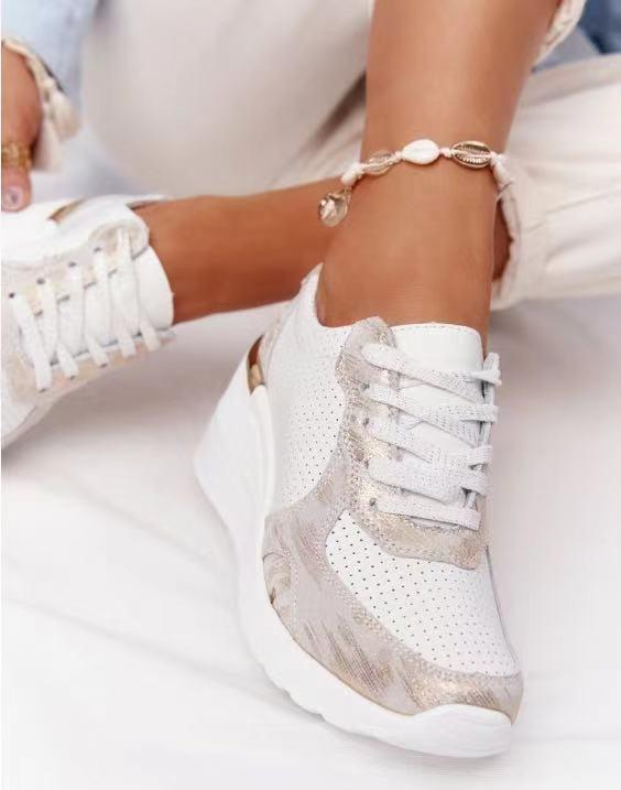 Hoymans dames Air sneakers, zijaanzicht toont dempende zool en stijlvol design, voor sportief comfort.