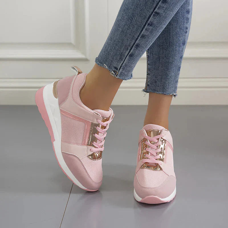 Hoymans dames sneakers met Air zool, lichtgewicht en sportief, bieden optimaal comfort bij elke stap.