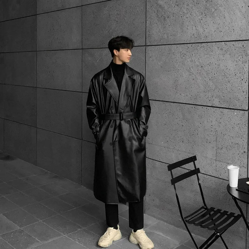 Details van de heren trenchcoat: knopen, kraag en zakken