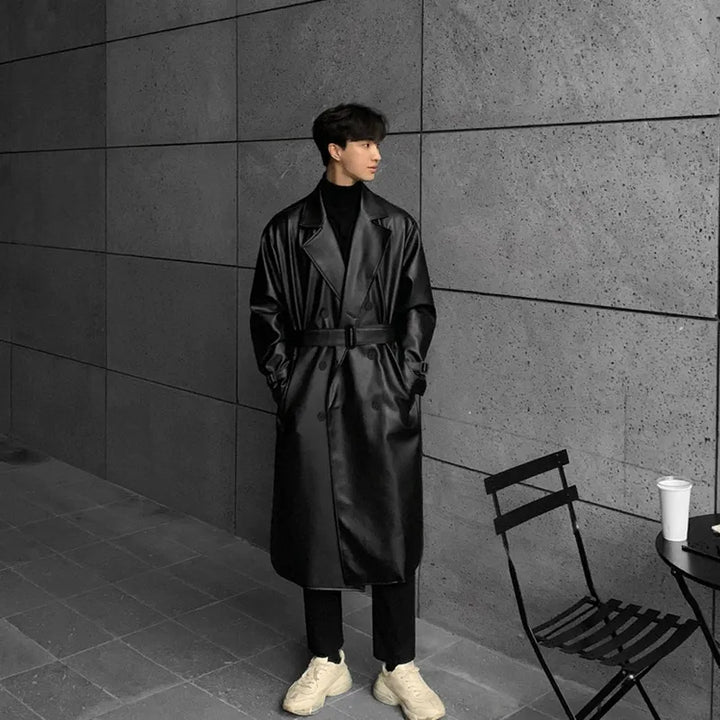 Details van de heren trenchcoat: knopen, kraag en zakken