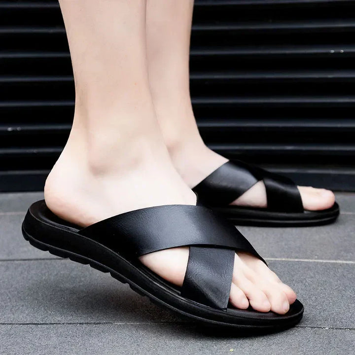 Stijlvolle Italiaanse leren sandalen voor heren, comfortabel, wit, perfect voor de zomer