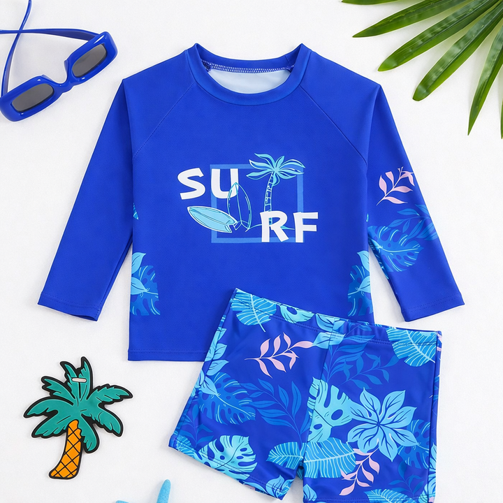 Functionele jongens zwemkleding: rash guard en zwemshorts met hoge UV-bescherming en comfort.
