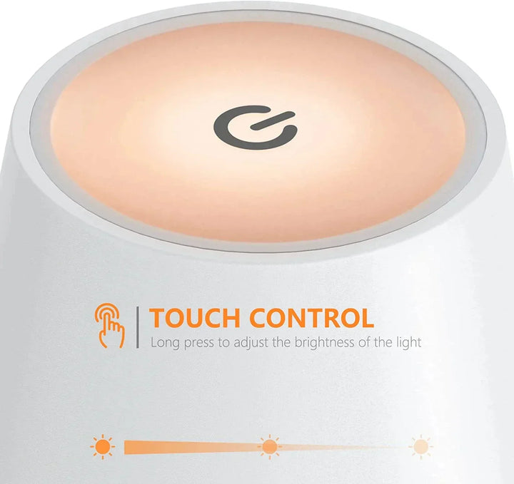 Draadloze aluminium tafellamp met minimalistische esthetiek, ideaal voor kantoor of woonkamer, energiezuinige LED.