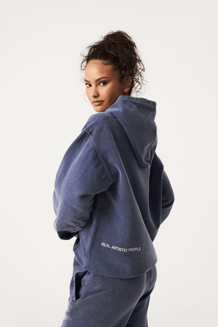 Herenhoodie, casual en comfortabel, ideaal voor elk seizoen, met klassiek ontwerp en zacht materiaal.
