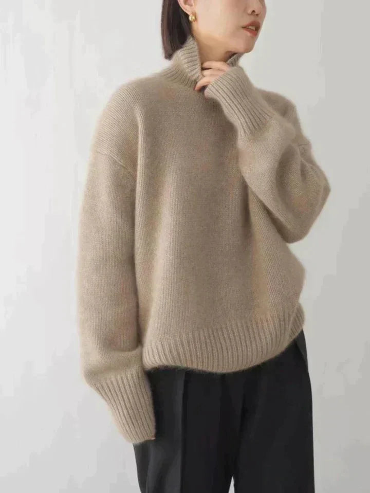 Dames Kasjmier Coltrui, luxueus zacht, elegant ontwerp, tijdloze stijl in zacht beige, perfecte pasvorm.