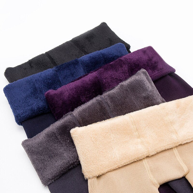 Warme kasjmier winterlegging met zachte fleecevoering, ideaal voor koude dagen.