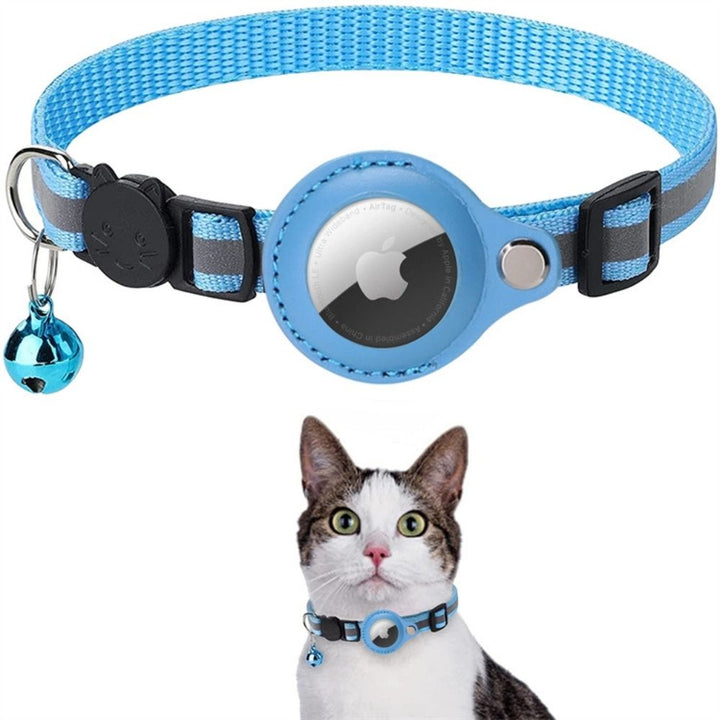 Halsbandje voor katten met reflectie en veiligheidssluiting, ook voor nachtzicht.
