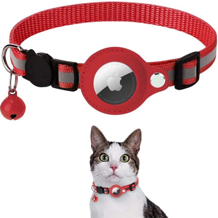 Moderne kattenhalsband met veiligheidssluiting en GPS-functionaliteit.
