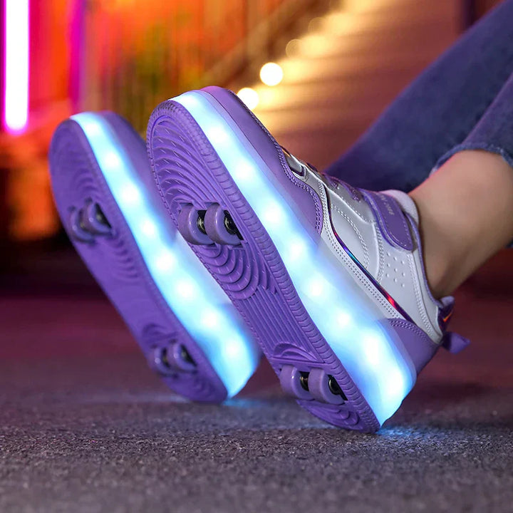 Moderne kinder rolsneakers met LED-verlichting en orthopedische ondersteuning. Verstelbare wielen voor elke leeftijd.