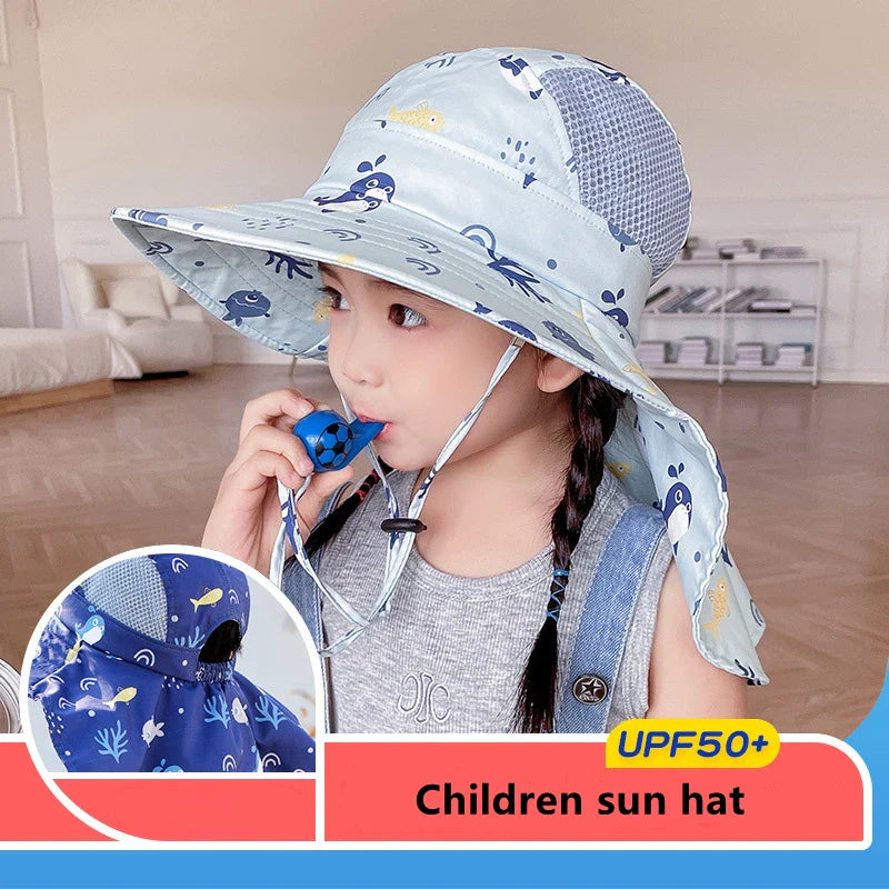 Kinder zonnehoed met UPF 50+, brede rand en verstelbare kinbanden voor optimale bescherming en comfort.