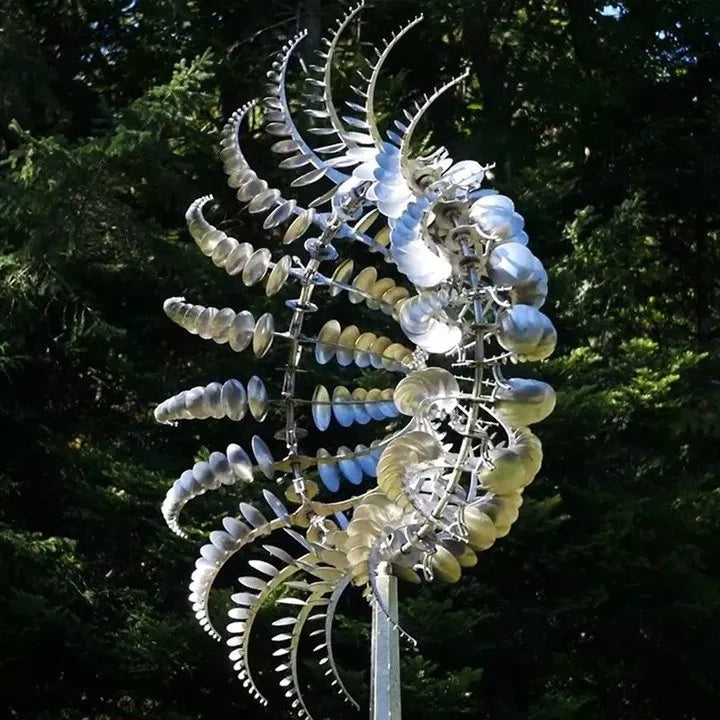 Kinetische 3D metalen windmolen voor in de tuin, met stijlvol ontwerp, weerbestendig en aangestuurd door wind, voor buitengebruik.
