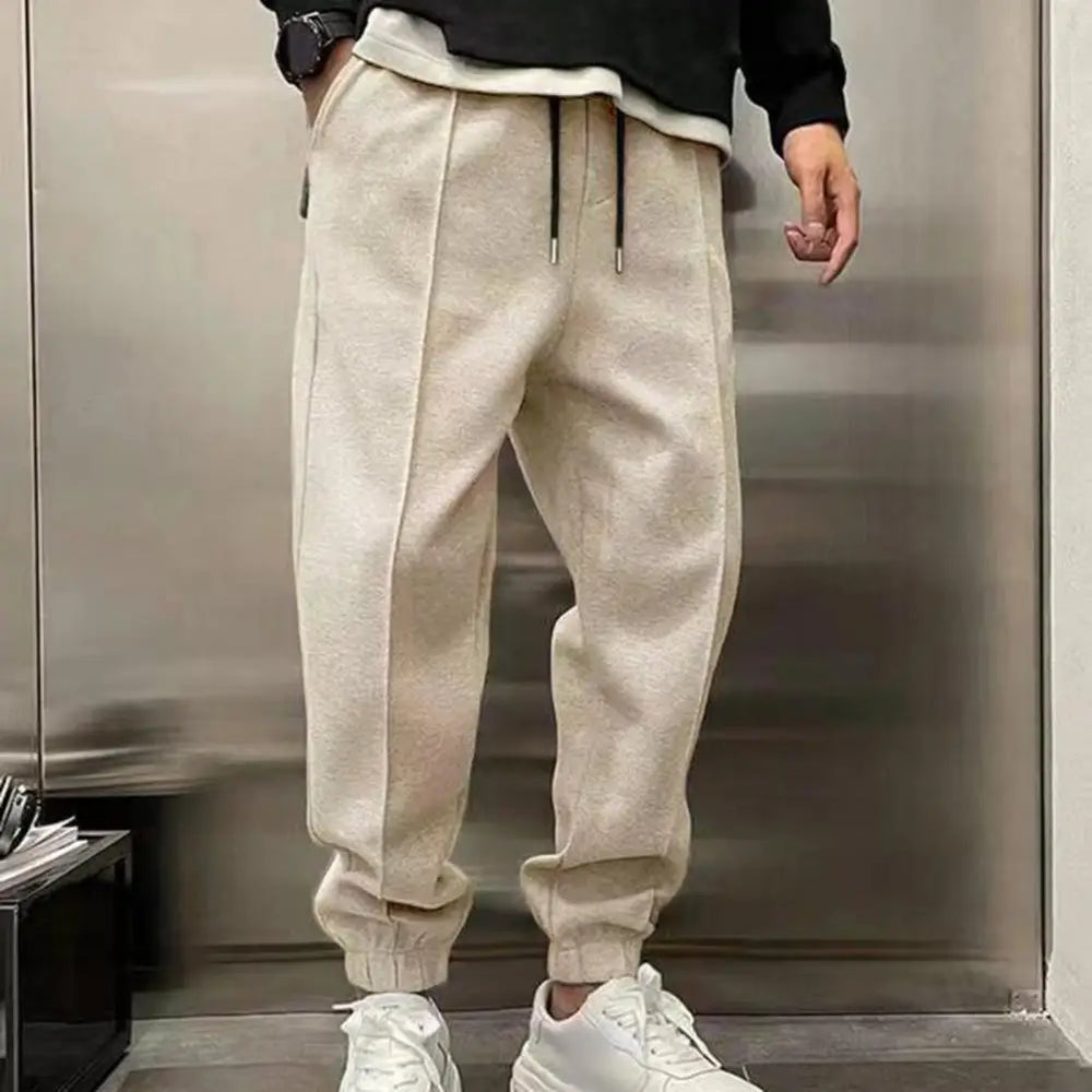 Klassieke heren joggingbroek van katoen, met elastische tailleband en zijzakken, ideaal voor sport en vrije tijd, comfortabel en veelzijdig