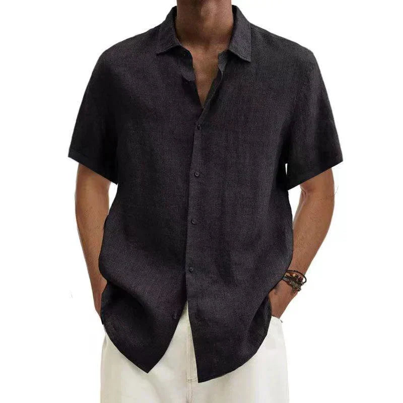 Klassiek heren linnen overhemd van 100% linnen in het blauw, ademend, ideaal voor warm weer, elegante lijnen.