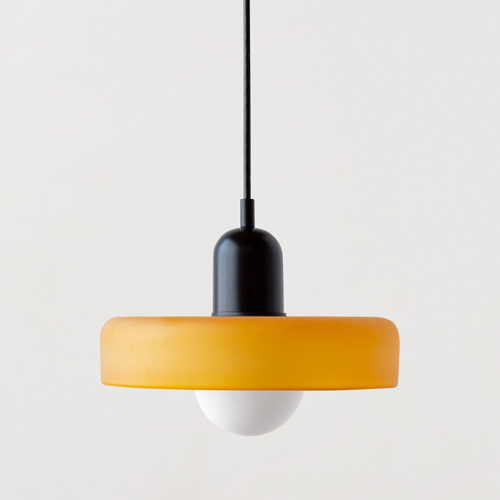 StiloGlas hanglamp, Bauhaus design, kleurrijk glas, decoratieve interieur verlichting.