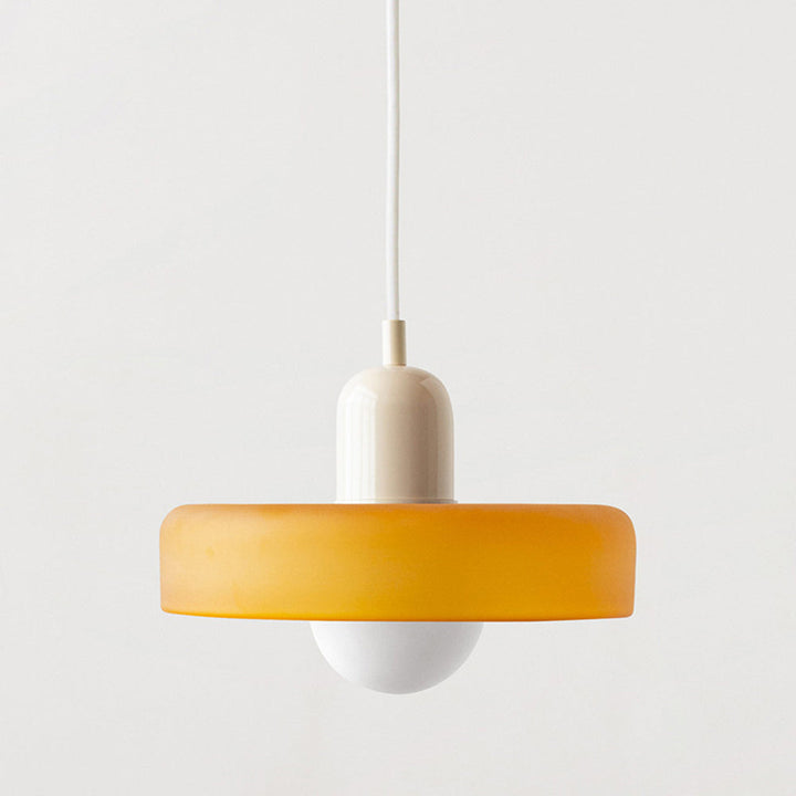 Hanglamp: Bauhaus design, kleurrijk glas, modern interieur decoratie stuk.