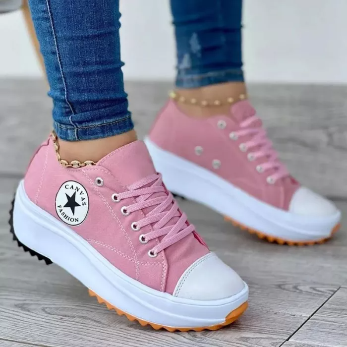 Comfortabele orthopedische damesschoenen, schokabsorberende zool, ergonomisch, antislip, bruin met veters.