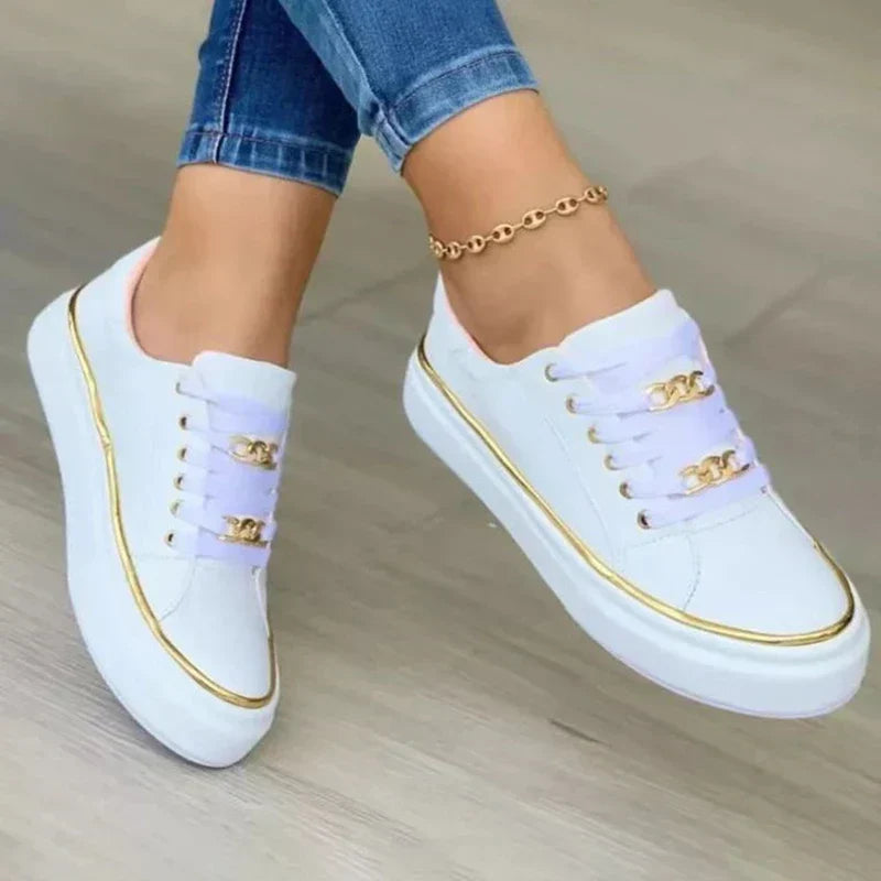 Comfortabele Reese Dames Sneaker in wit, ondersteunend en flexibel, ideaal voor dagelijks gebruik met een naadloos ontwerp.