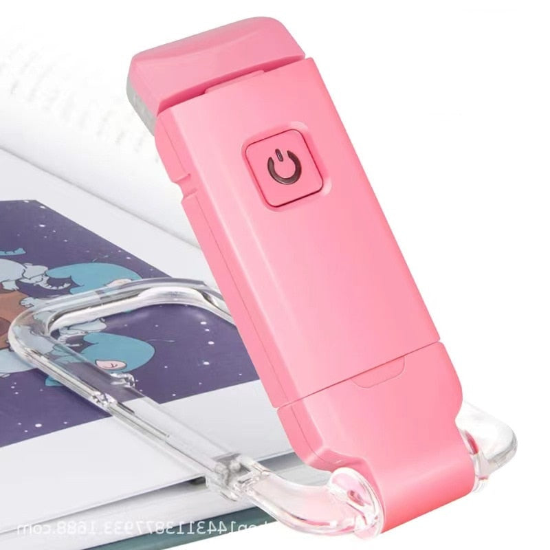 Draagbare leeslamp met blauwlichtfilter, USB-oplaadbaar, ideaal voor comfortabel lezen onderweg.