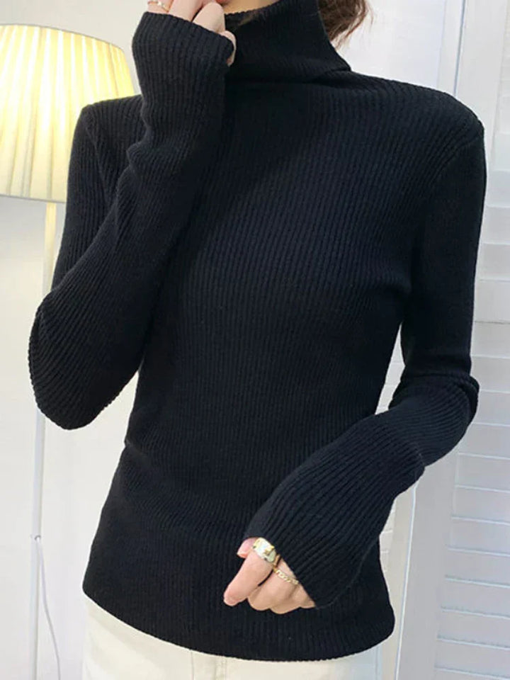 Knusse dames coltrui in beige, elegant, ideaal voor herfst/winter, veelzijdig te combineren voor koude dagen.