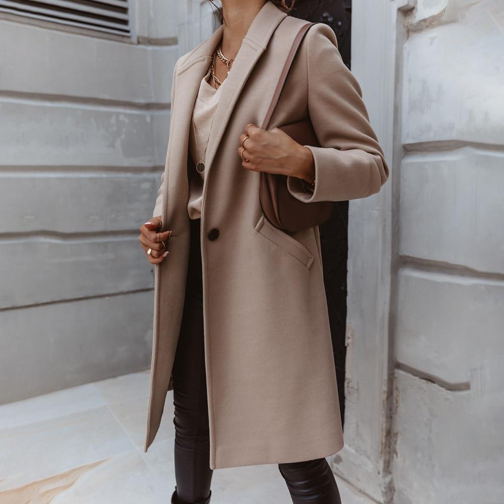 Modieuze lange kasjmier damesjas, perfect over elke outfit. Elegante en warme dames winterjas.