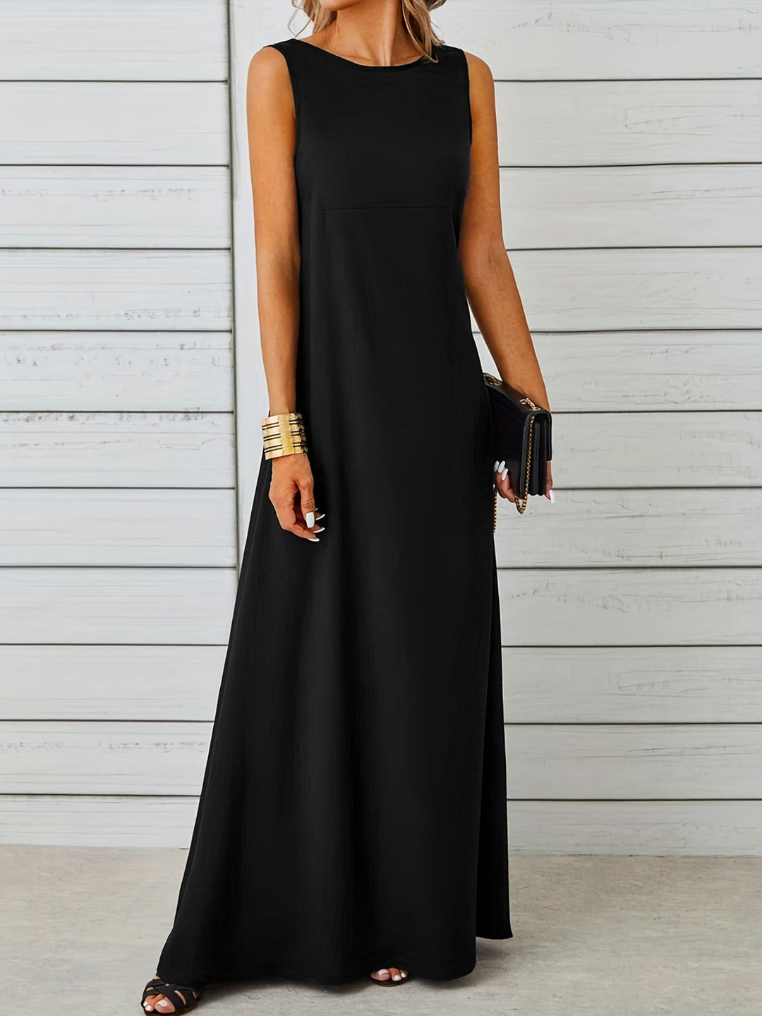 Emelia Maxi-jurk casual beige met elegante pasvorm voor zomer en lente.