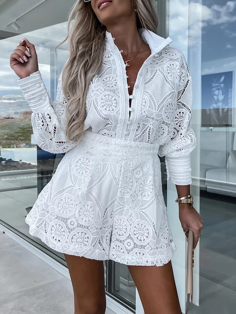 Boho Chique Set voor de zomer, met lange overhemd en korte broek in elegante stijl, verkrijgbaar in beige, bruin, blauw, wit.