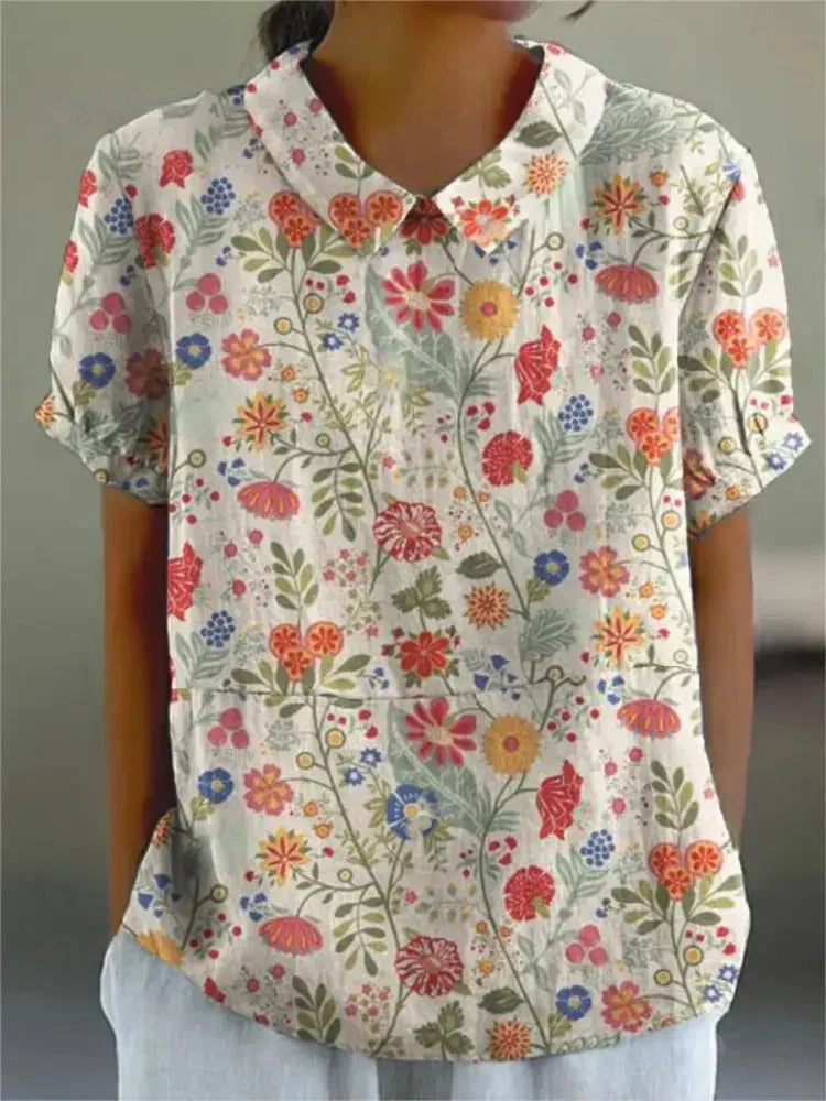 Casual dames croptop in modieuze kleuren, ideaal voor zomerse uitstapjes, met korte mouwen en lichte stof.