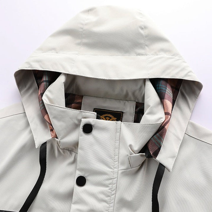 Elegante waterdichte heren parka van Deqalli, stijlvolle winterjas met uitstekende bescherming tegen het weer.
