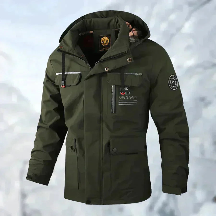Warme en duurzame heren winterjas van Deqalli, waterdichte parka voor stijlvolle mannen.