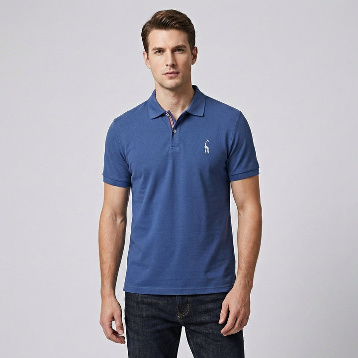 Grijs heren poloshirt, perfect voor een casual dag of zomerse avond.