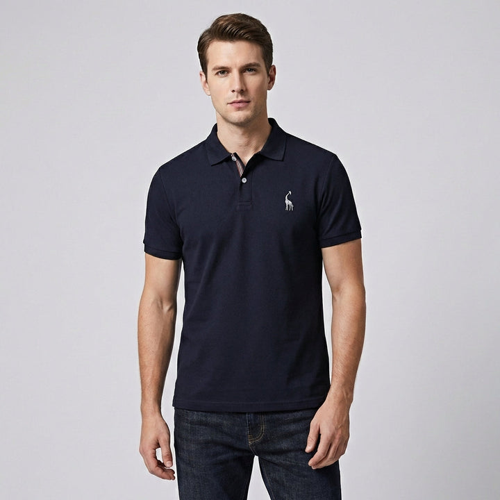 Beige heren poloshirt, veelzijdig te combineren voor zowel casual als geklede stijl.