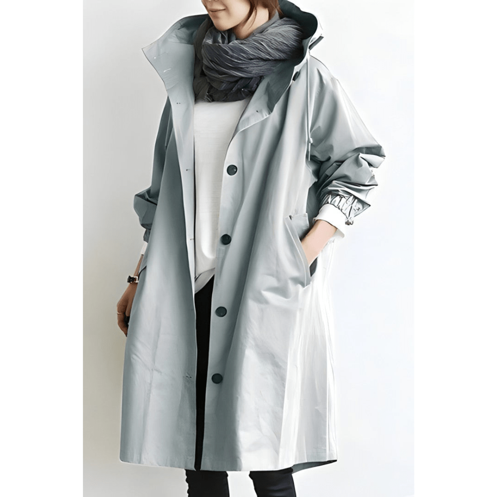 Sportieve damesjas met capuchon, perfect voor wandelingen, sport of gewoon dagelijks comfort.