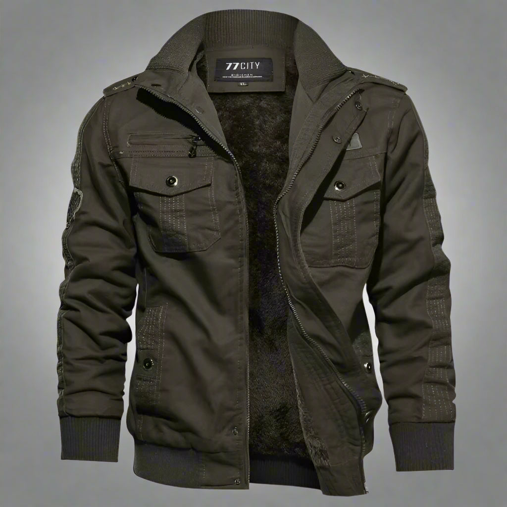 Lichtgewicht heren outdoorjas: ademend, weerbestendig, sportief, beige, met capuchon en ritszakken, ideaal voor buiten.