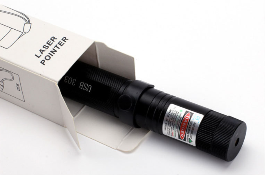 Krachtige, oplaadbare laserpointer voor lange afstanden met aluminium behuizing en variabele kleuren: Groen, Rood, Paars