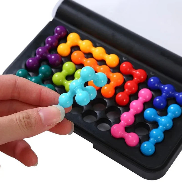 Heldere 3D puzzel bordspel met piramidedesign, 120 uitdagingen voor cognitieve ontwikkeling en leerplezier voor kinderen.