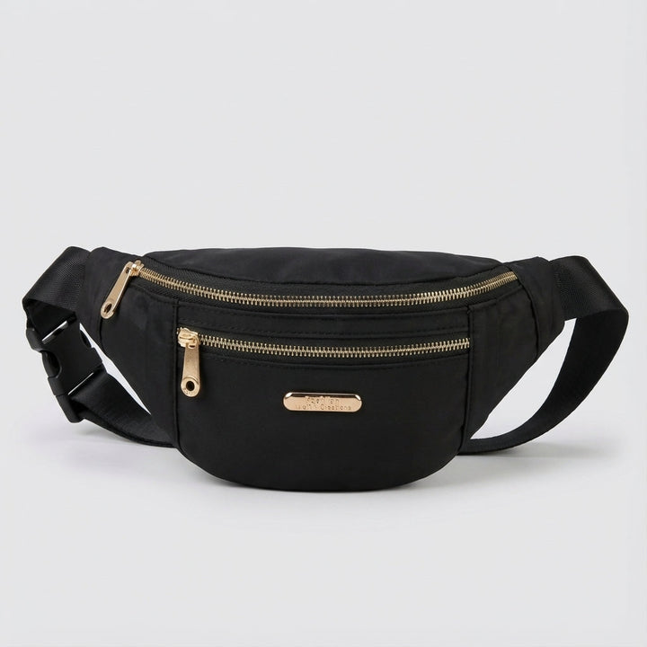 Veelzijdige nylon heuptas, draagbaar als crossbody tas voor extra veiligheid onderweg.