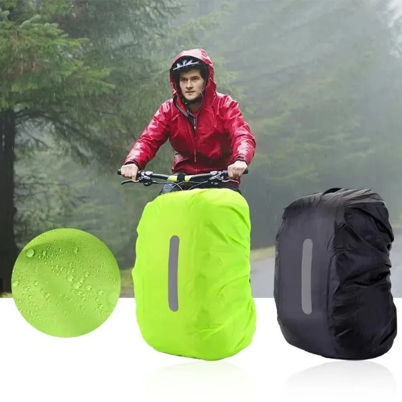 Verstelbare unisex regenhoes voor rugzakken, biedt waterdichte bescherming en reflecterende veiligheid. Lichtgewicht.