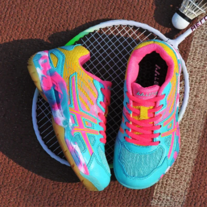 Paarse dynamische sportschoenen, lichtgewicht en ademend, ideale keuze voor comfort en stijl, perfect voor heren workout.