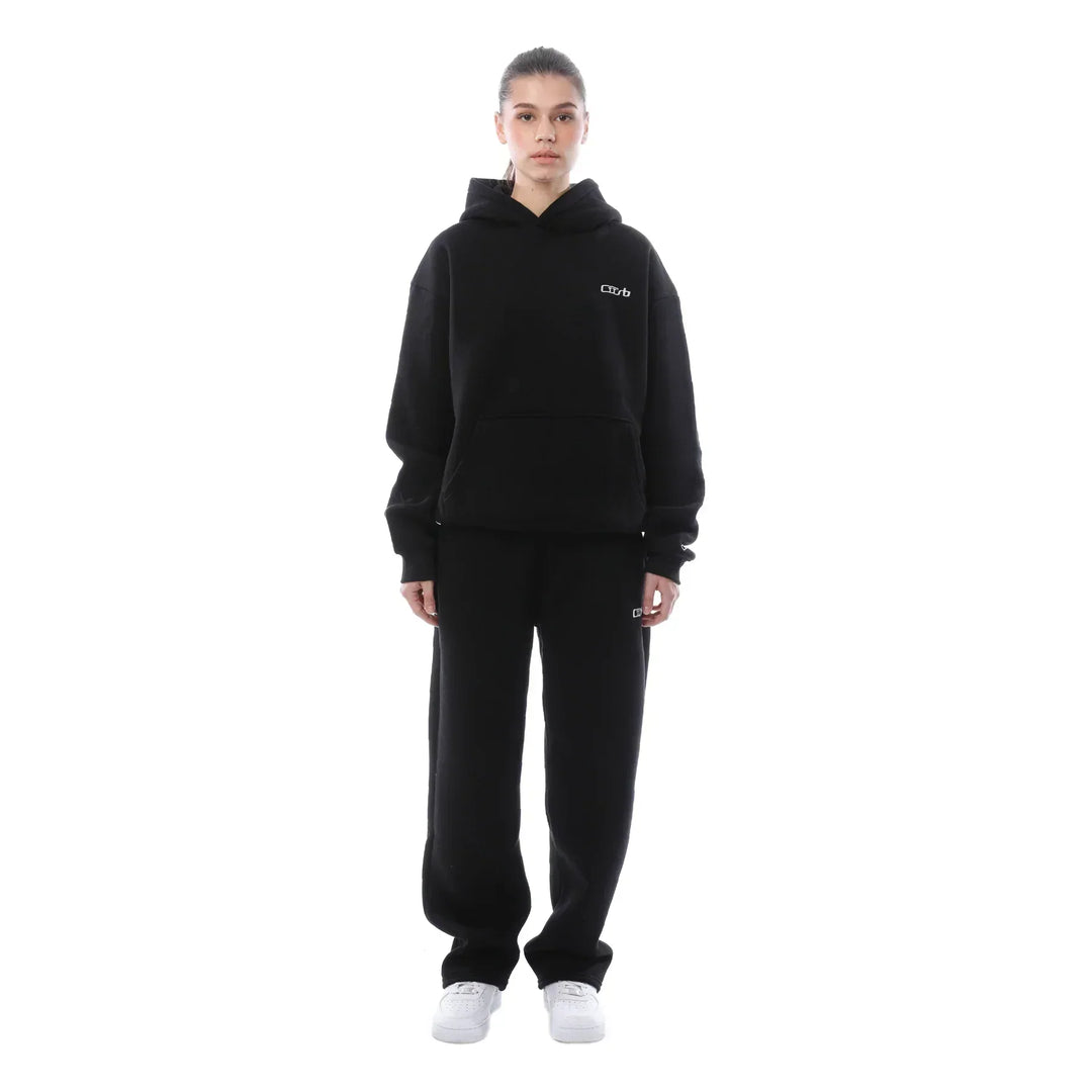 Zwarte lounge set voor dames, compleet en comfortabel, ideaal voor rustmomenten en casual uitstapjes.