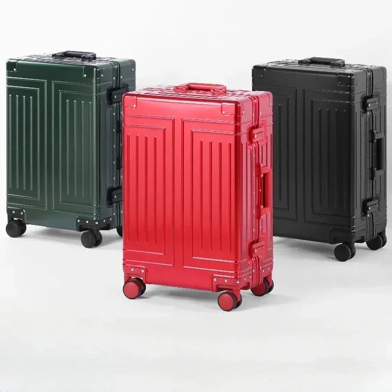 Zilverkleurige aluminium hardshell koffer, lichtgewicht en duurzaam, voor comfortabel wereldwijd reizen.